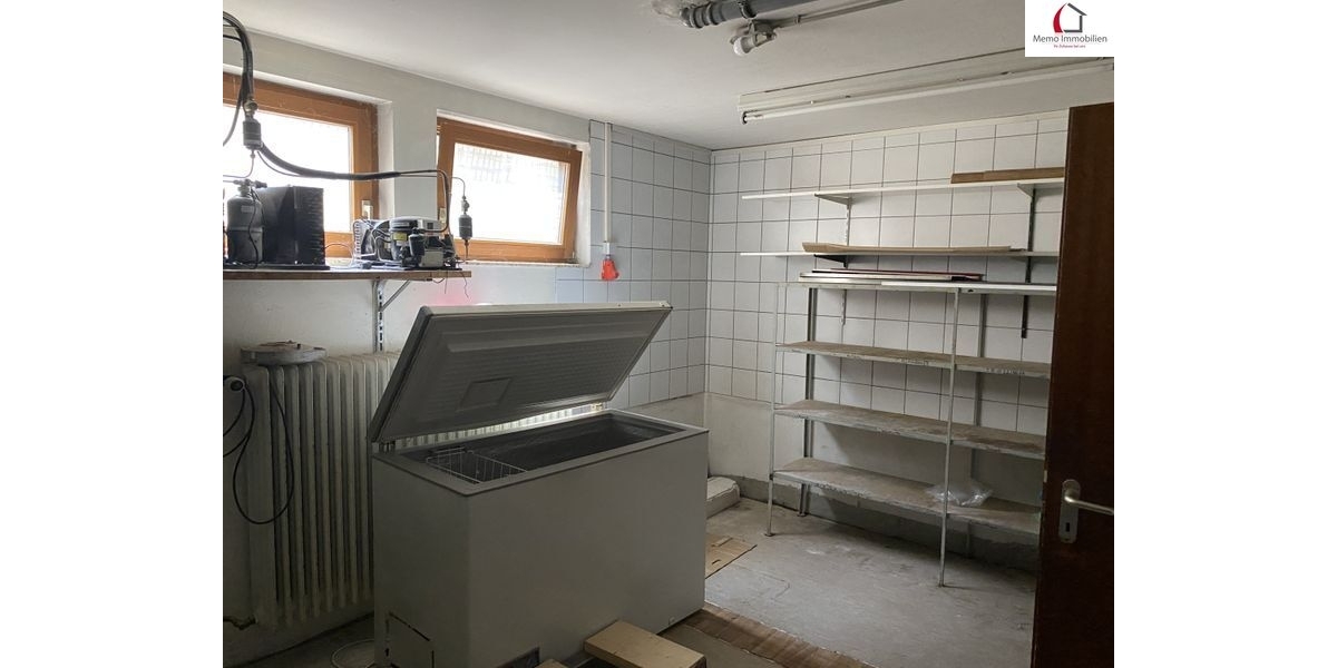 °°°° SCHNÄPPCHEN DES JAHRES 2024 : VERKAUFS,- BÜRO,- PRAXISFLÄCHE + 1,5 ZIMMER DG-WOHNUNG MIT TERRASSE°°°° zimmer