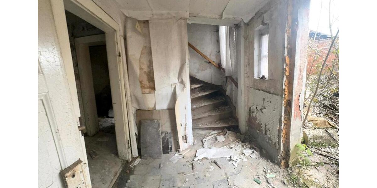 Einfamilienhaus Sondershausen - 8 Zimmer, 120 m&sup2;, 22.800&euro; | Angebot:23360012