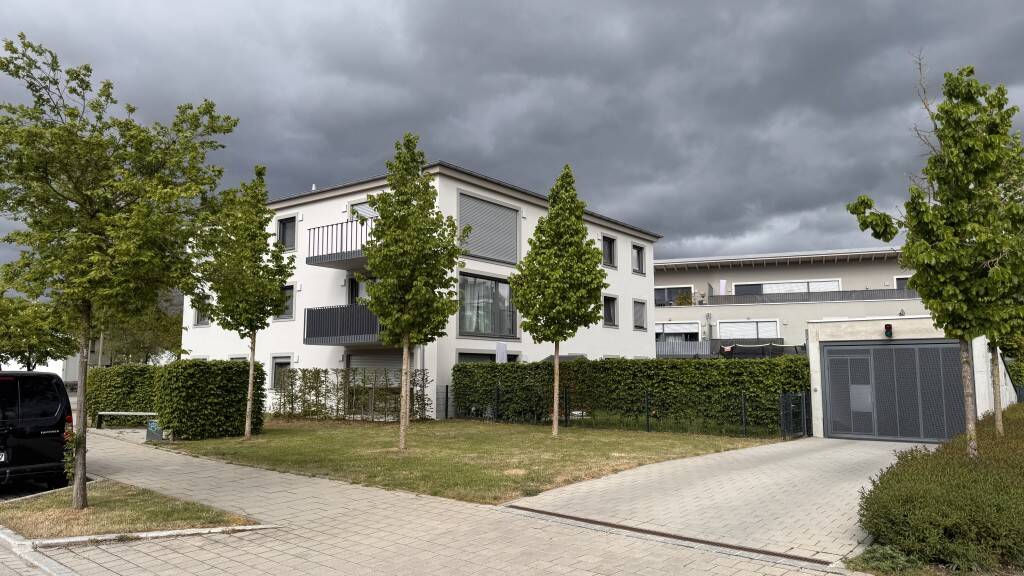 Etagenwohnung Kirchheim bei München Kirchheim - 4 Zimmer, 110 m&sup2;, 1.900&euro; | Angebot:26515600