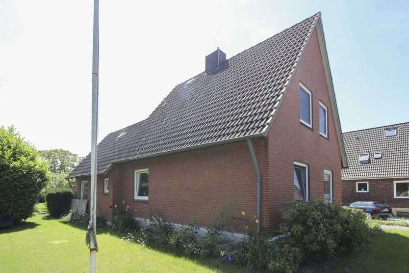 Haus zum Kaufen in Helmstorf 275.000 € 110.06 m²