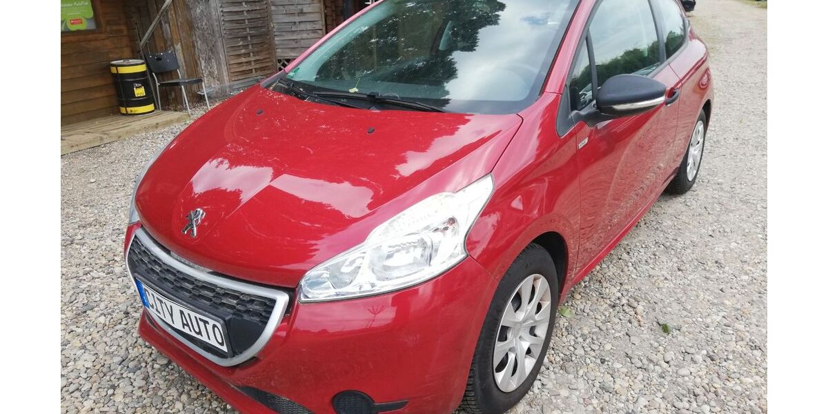 Peugeot 208 21.950 km 5.870 &euro; Berlin - Französische Buchholz 13127