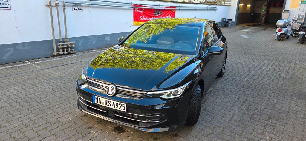 VW Golf 2.900 km 29.900 &euro; Mannheim 68165