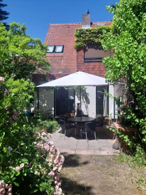 Haus zum Kaufen in Rüsselsheim 875.000 € 240 m² 8 zimmer