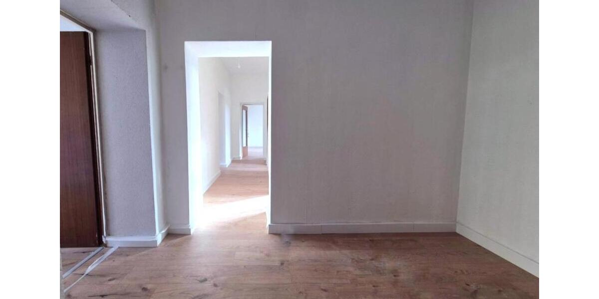 Etagenwohnung Duisburg Hamborn - 4 Zimmer, 94 m&sup2;, 655&euro; | Angebot:26300948