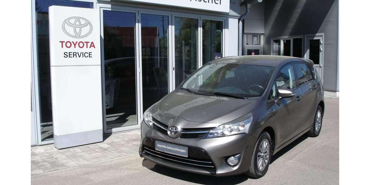 Toyota Verso 125.888 km 8.990 &euro; Wertingen 86637