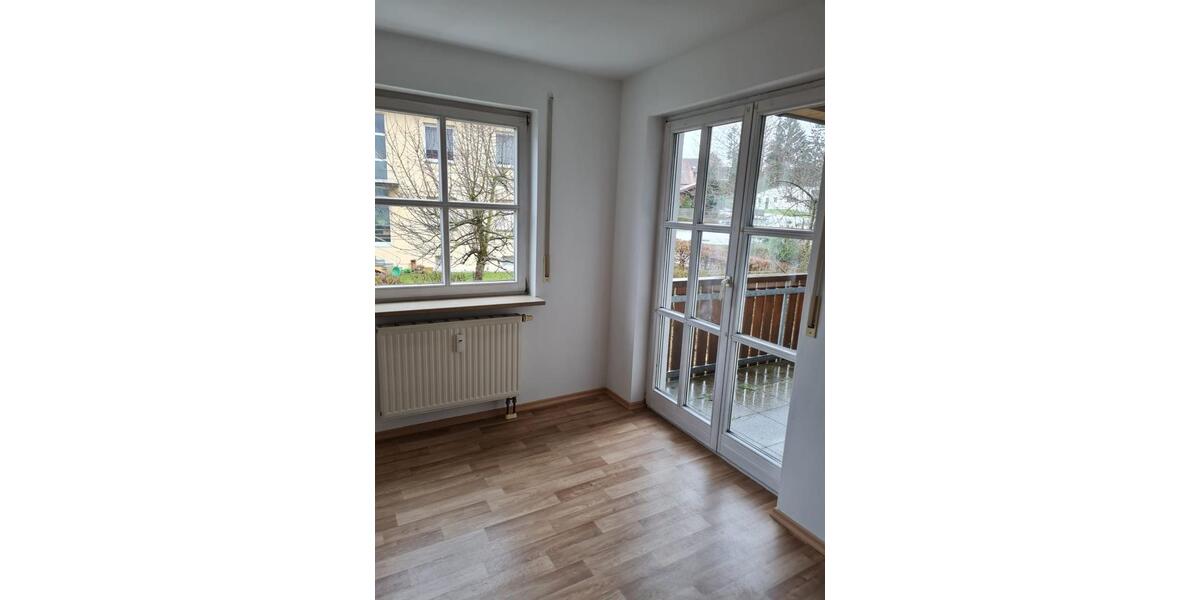 Etagenwohnung Oberviechtach - 2 Zimmer, 60 m&sup2;, 500&euro; | Angebot:26153492