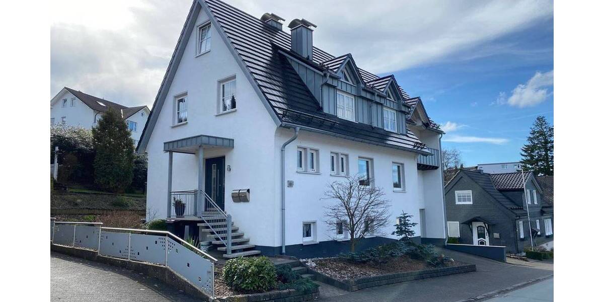 Mehrfamilienhaus, Wohnhaus Bad Berleburg - 7 Zimmer, 232 m&sup2;, 398.000&euro; | Angebot:25770546