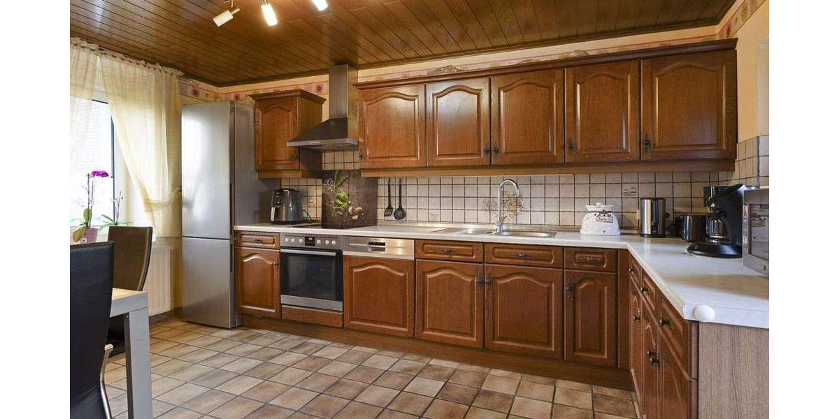 Großzügiges Wohnhaus mit Innenhof, Garten und Ausbaupotenzial in Gangelt- Stahe! 8 zimmer