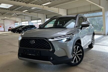 Toyota Corolla Cross 29.477 km 31.980 &euro; Sassenburg / Neudorf- Pl 38524
