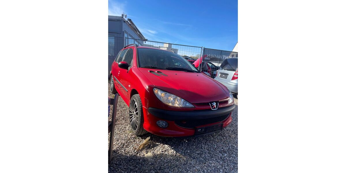 Peugeot 206 207.000 km 1.099 &euro; Lübeck 23560