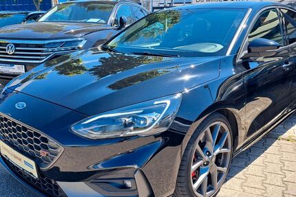 Ford Focus 70.000 km 24.690 € Brühl 68782