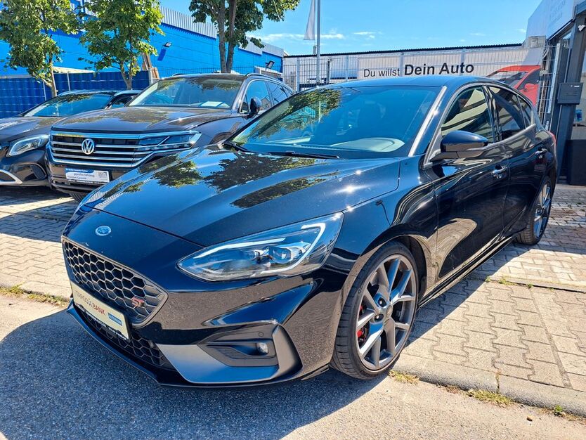 Ford Focus 70.000 km 24.690 € Brühl 68782