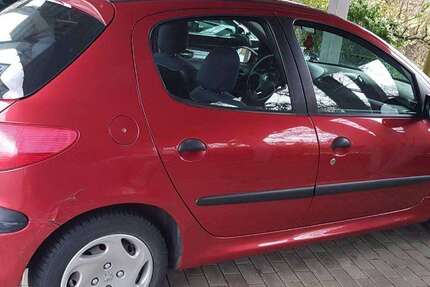 Peugeot 206 180.000 km 250 &euro; Antrifttal 36326