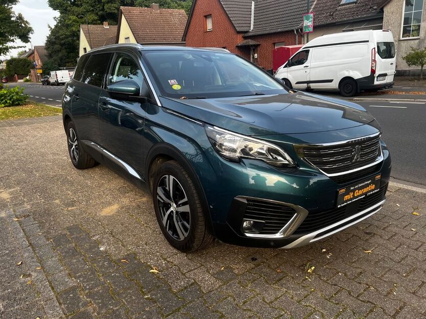 Peugeot 5008 135.297 km 14.530 € Kerpen 50171