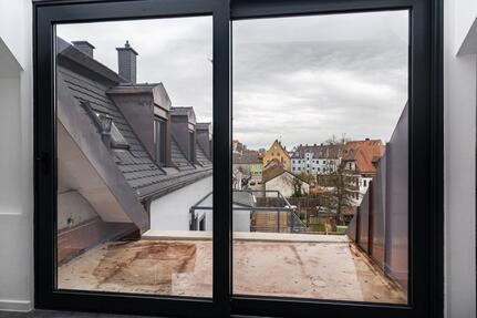 Moderne Dachgeschoßwohnung zu vermieten