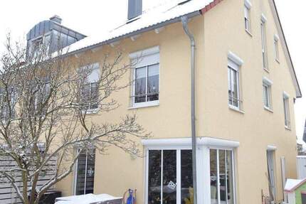 Reiheneckhaus mit Garage in Herzogenaurach-Nähe Schulzentrum Süd 5 zimmer