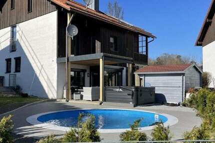 Haus Freyung - 7 Zimmer, 210 m&sup2;, 470.000&euro; | Angebot:26422633