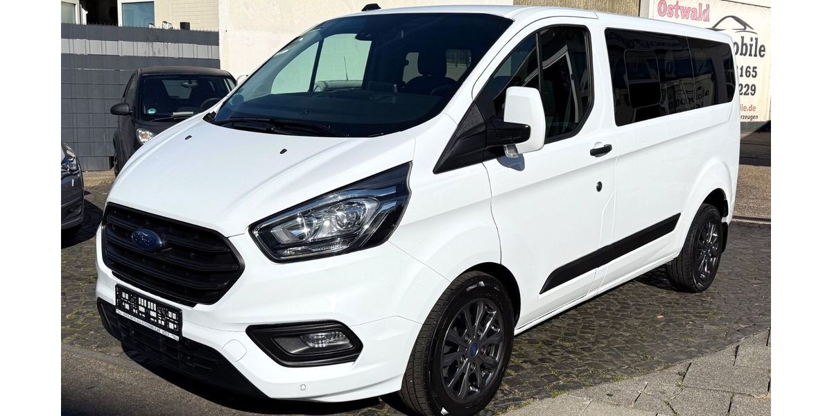 Ford Tourneo Custom 182.000 km 23.990 € Köln 51065