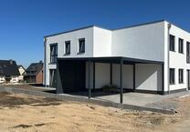 Neubau Erdgeschoßwohnung mit Garten von Privat zu verkaufen