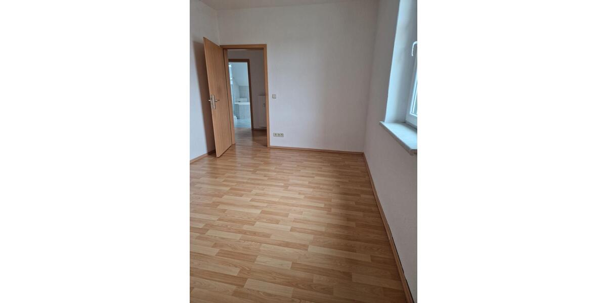 Etagenwohnung Stollberg (Erzgebirge) - 2 Zimmer, 60 m&sup2;, 336&euro; | Angebot:25999263