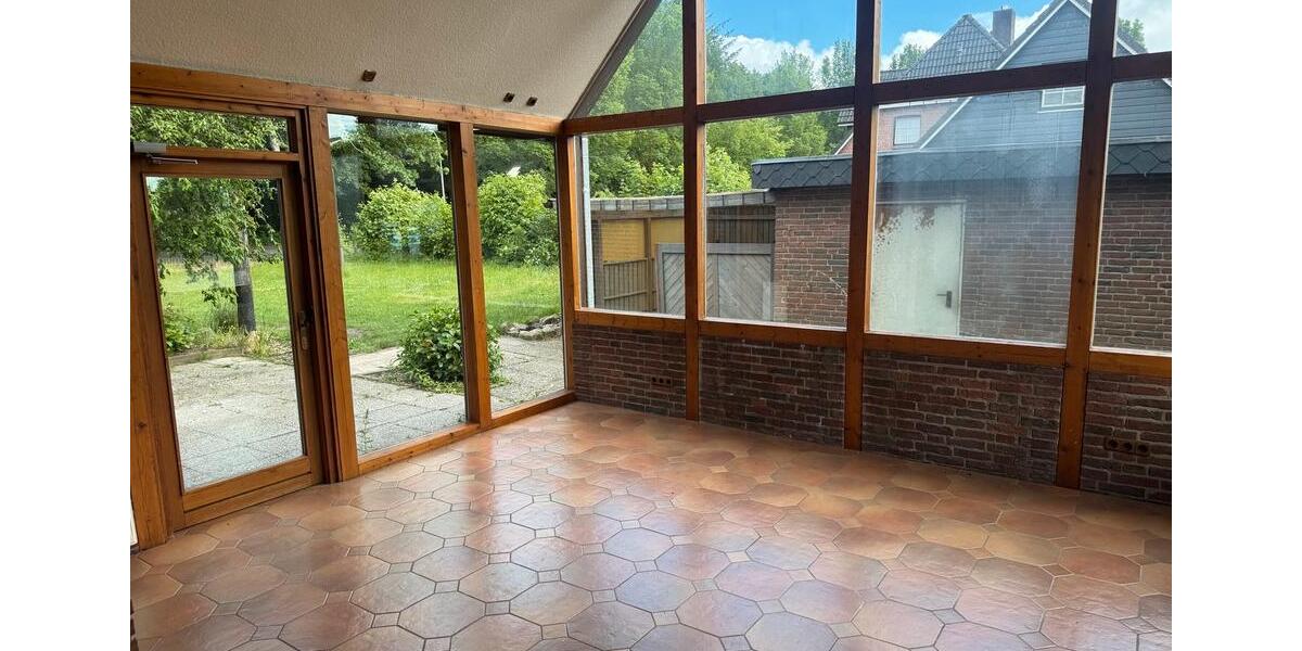 Einfamilienhaus Leck - 8 Zimmer, 200 m&sup2;, 350.000&euro; | Angebot:26816397