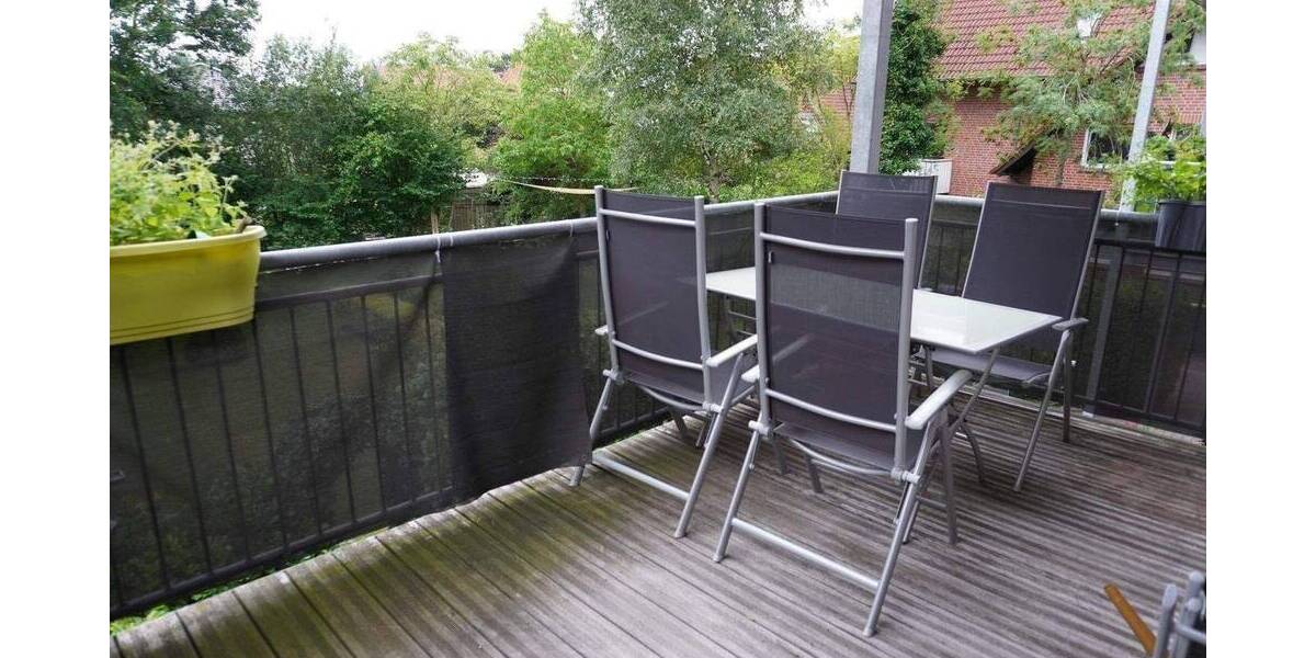 RESERVIERT! Gemütliche 4 Zimmer Wohnung mit großem Süd-Balkon in Innenstadtlage! 4 zimmer