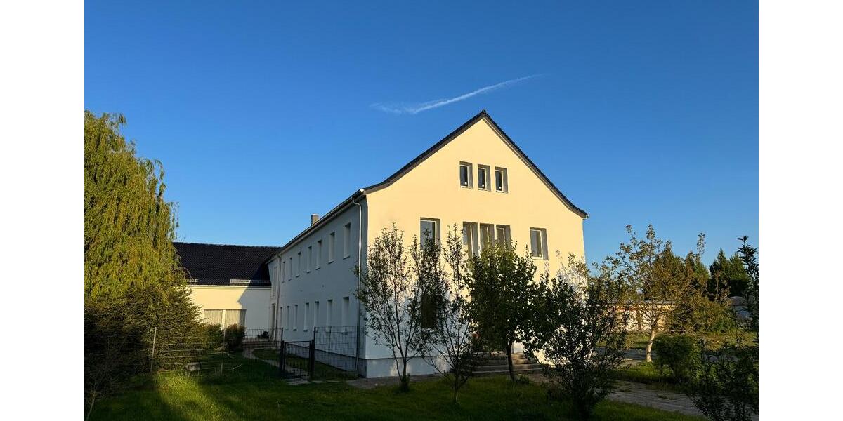Sonnige, geräumige, neu sanierte Wohnung 5 zimmer