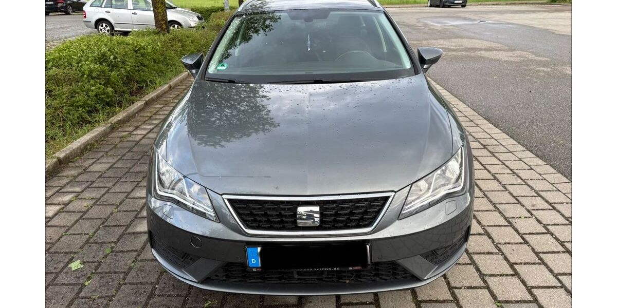 Seat Leon 122.000 km 10.300 &euro; Burghausen 84489