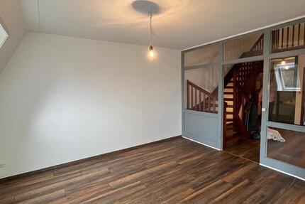 Große Maisonette-Wohnung in zentraler Lage 5 zimmer