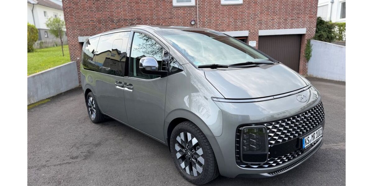 Hyundai STARIA 60.247 km 39.500 &euro; Niestetal 34266