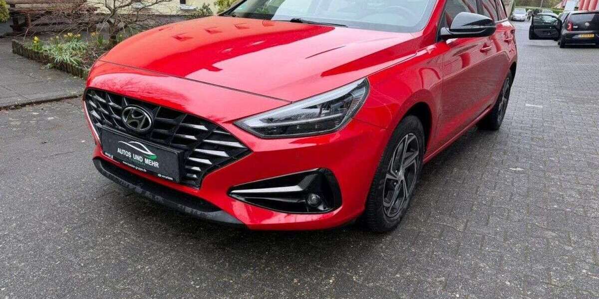 Hyundai i30 216.000 km 9.999 &euro; Paderborn 33100