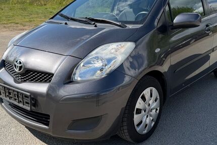 Toyota Yaris 173.700 km 2.700 &euro; Rastow 19077