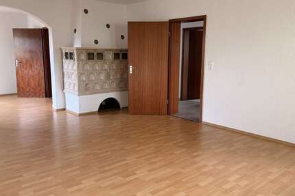 Wohnung Weiden - 4 Zimmer, 122 m&sup2;, 900&euro; | Angebot:26894488
