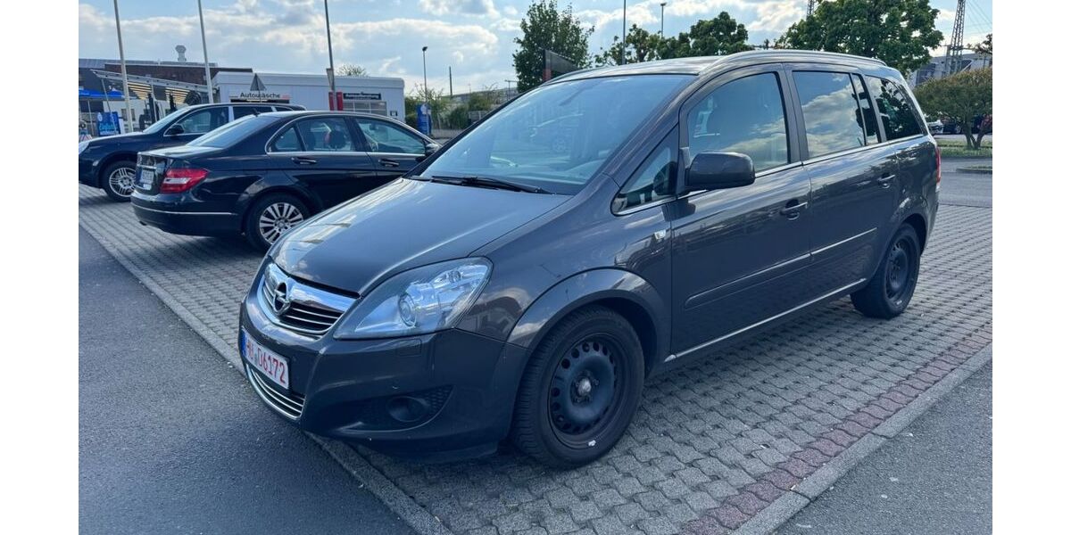 Opel Zafira 241.000 km 1.999 &euro; Hanau 63452