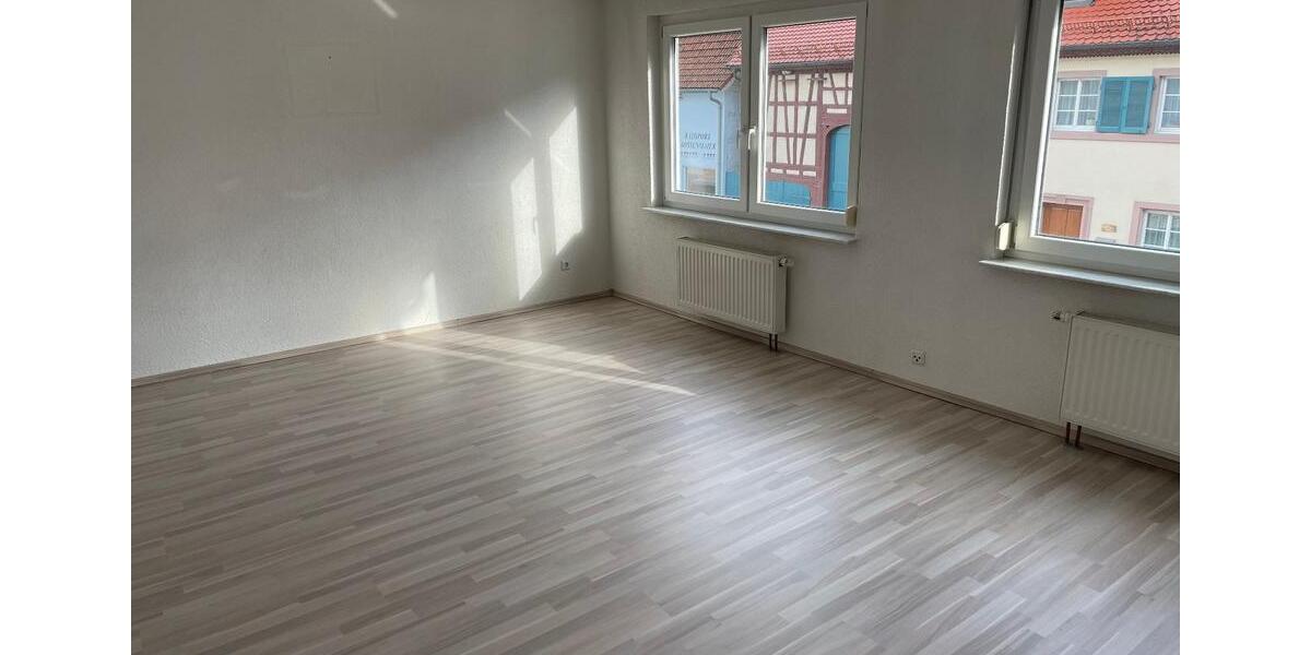 Einfamlilienhaus mit Garage und Einliegerwohnung 5 zimmer