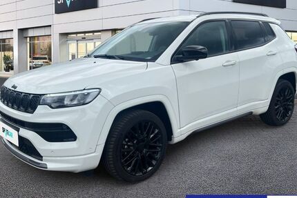 Jeep Compass 26.988 km 26.990 &euro; Jüterbog 14913