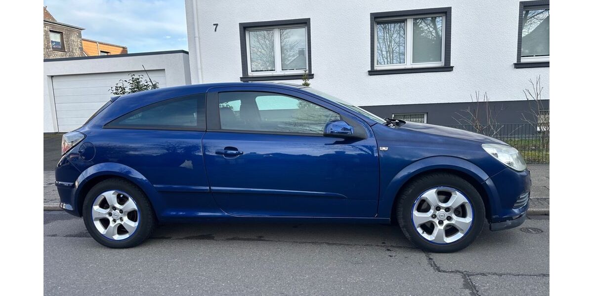 Opel Astra 133.246 km 1.999 &euro; Oberhausen 46047