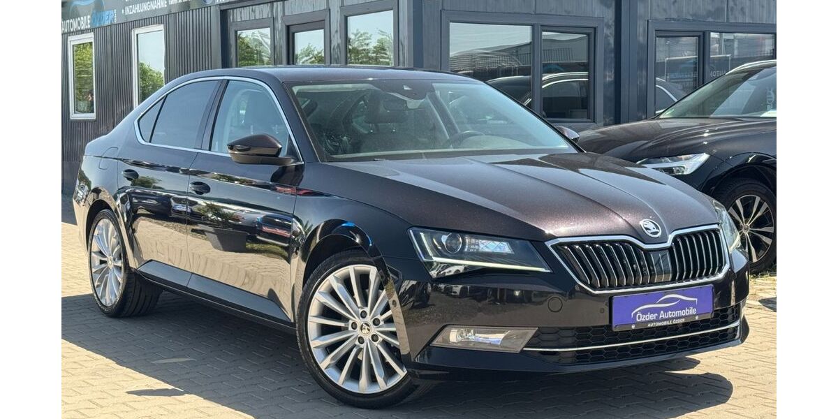 Skoda Superb 117.212 km 22.490 &euro; Lollar 35457