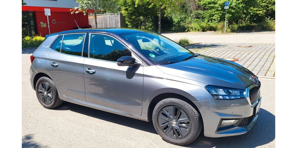 Skoda Fabia 13.000 km 17.600 &euro; Vaterstetten 85591