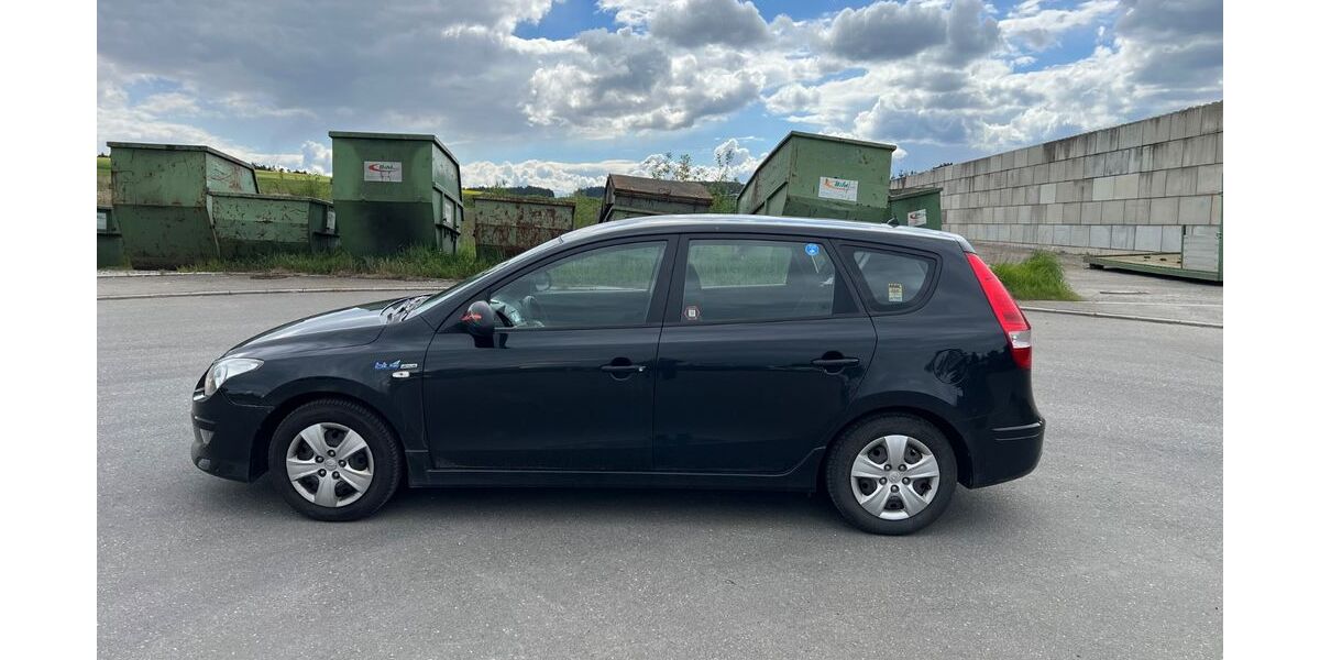 Hyundai i30 218.760 km 1.800 &euro; Bösingen 78662