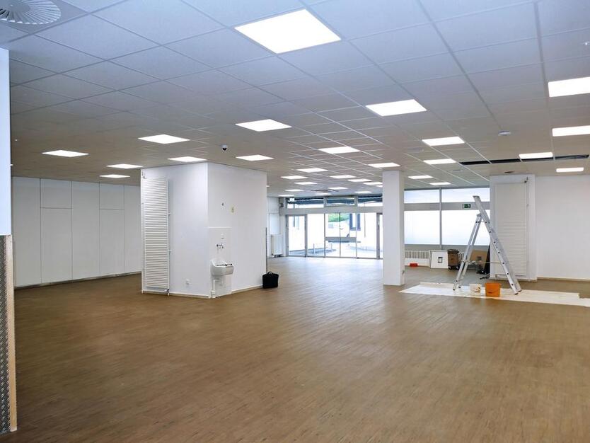 Großzügige Gewerberäume mit flexiblen Gestaltungsvarianten in bester Lage in Wachtberg-Niederbachem zimmer