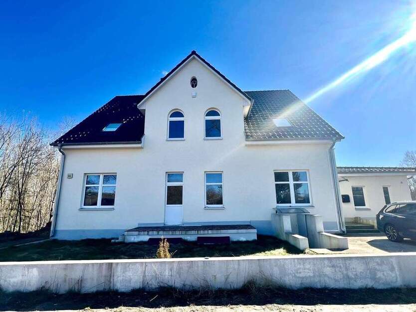 Haus zum Kaufen in FürstenbergHavel 540.000 € 290.85 m²