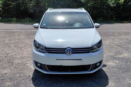 VW Touran 140.000 km 13.500 &euro; Sulzbach 66280
