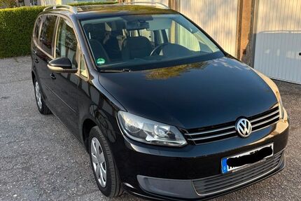 VW Touran 247.000 km 5.100 &euro; Halle 06130