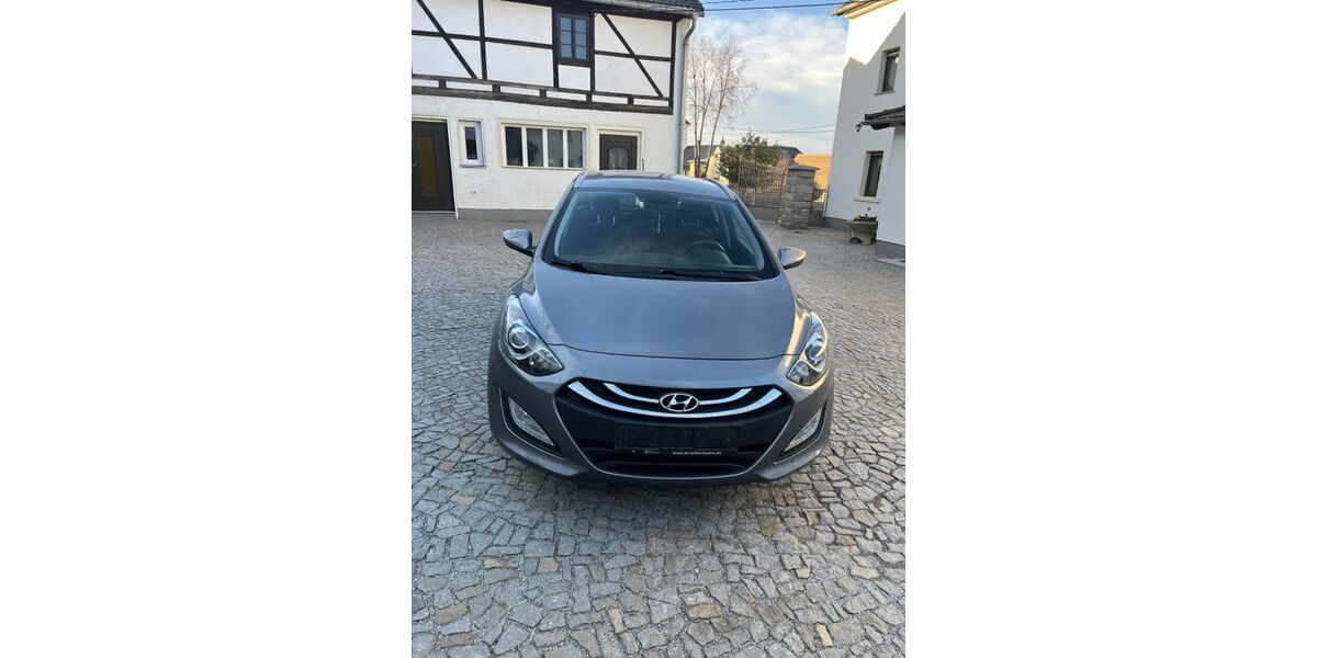 Hyundai i30 113.767 km 4.980 &euro; Panschwitz-Kuckau 01920