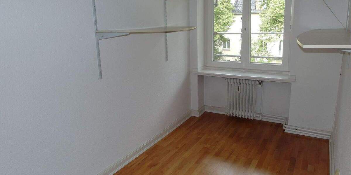 Bitte unsere Fragen beachten! HH-Eilbek, 3,5 Zimmer Wohnung im 2.OG mit Balkon 3 zimmer