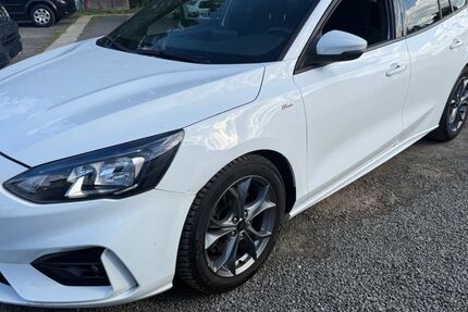 Ford Focus 116.000 km 7.700 € Nauheim 64569