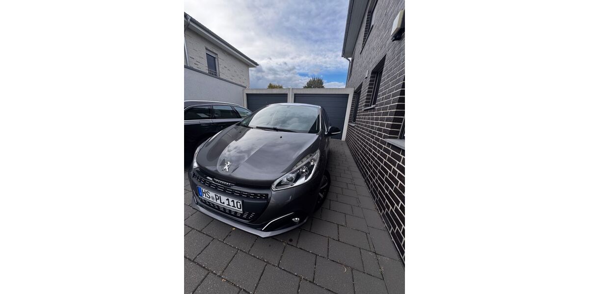 Peugeot 208 86.995 km 8.500 &euro; Erkelenz 41812