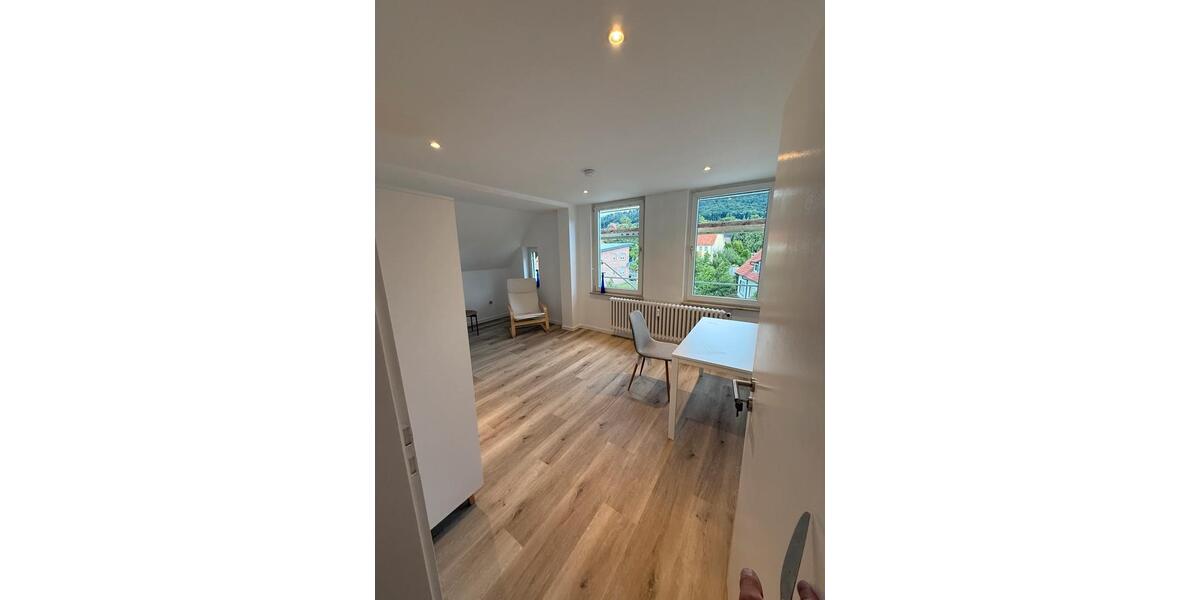 Etagenwohnung Rinteln - 3 Zimmer, 70 m&sup2;, 440&euro; | Angebot:26377899