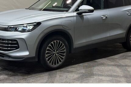 VW Tiguan 7.610 km 47.950 &euro; Bad Düben 04849